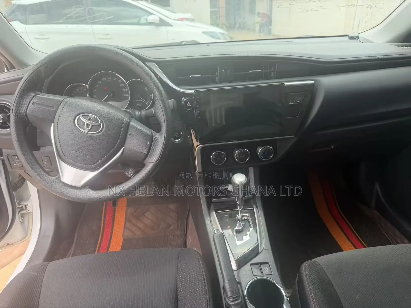 Toyota Corolla 2019 White