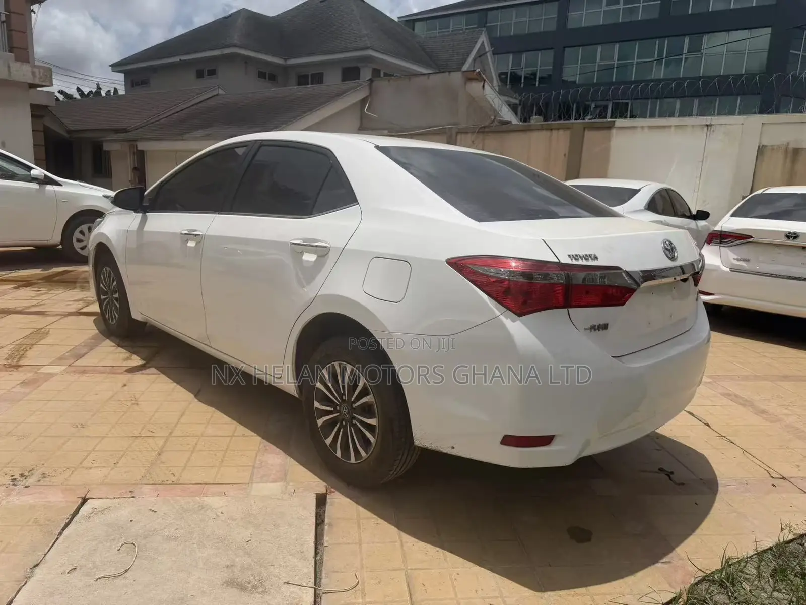 Toyota Corolla 2019 White