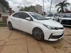 Toyota Corolla 2019 White