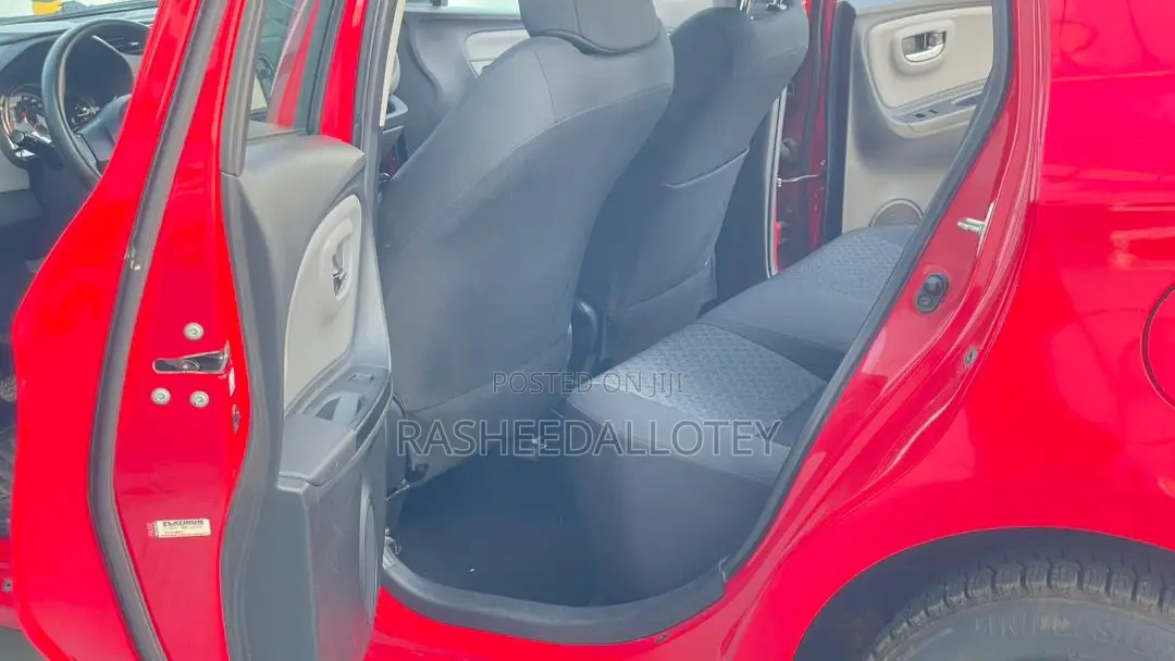Toyota Yaris LE Hatchback 5dr 2015 Red