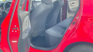 Toyota Yaris LE Hatchback 5dr 2015 Red