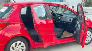Toyota Yaris LE Hatchback 5dr 2015 Red