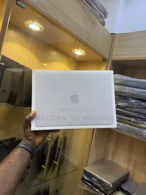 New Laptop Apple MacBook Neo 2026 8GB Apple M4 SSD 256GB