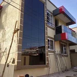 3bdrm House in Helena Estate Agency, Overhead for rent