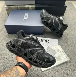 Dior B35 NXXT Sneakers in Black Green