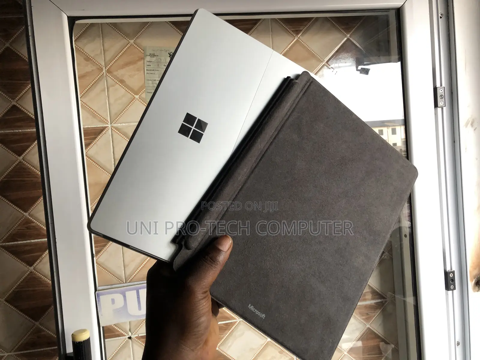 Laptop Microsoft Surface Pro 10 16GB Intel Core Ultra 7 SSD 256GB