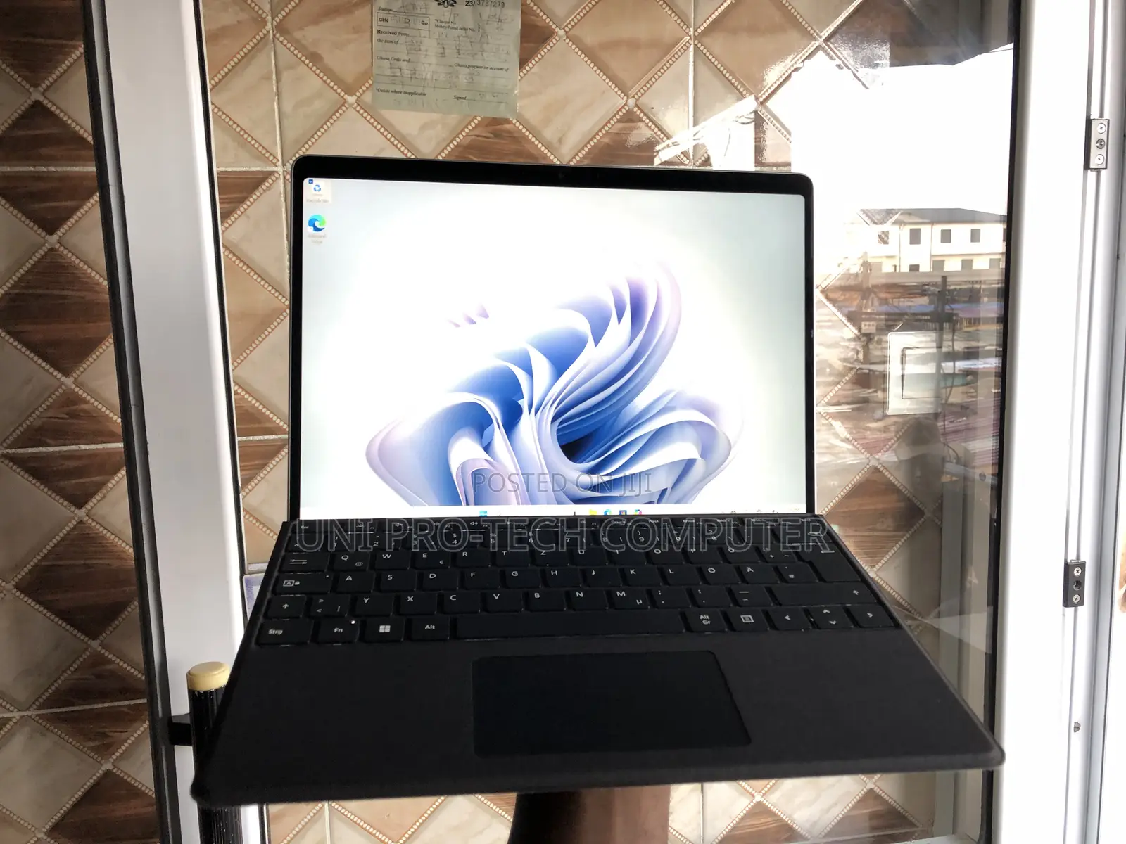 Laptop Microsoft Surface Pro 10 16GB Intel Core Ultra 7 SSD 256GB