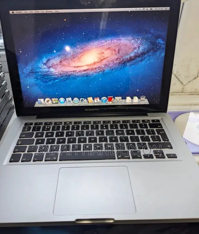 Laptop Apple MacBook 2012 6GB Intel Core i5 SSD 256GB