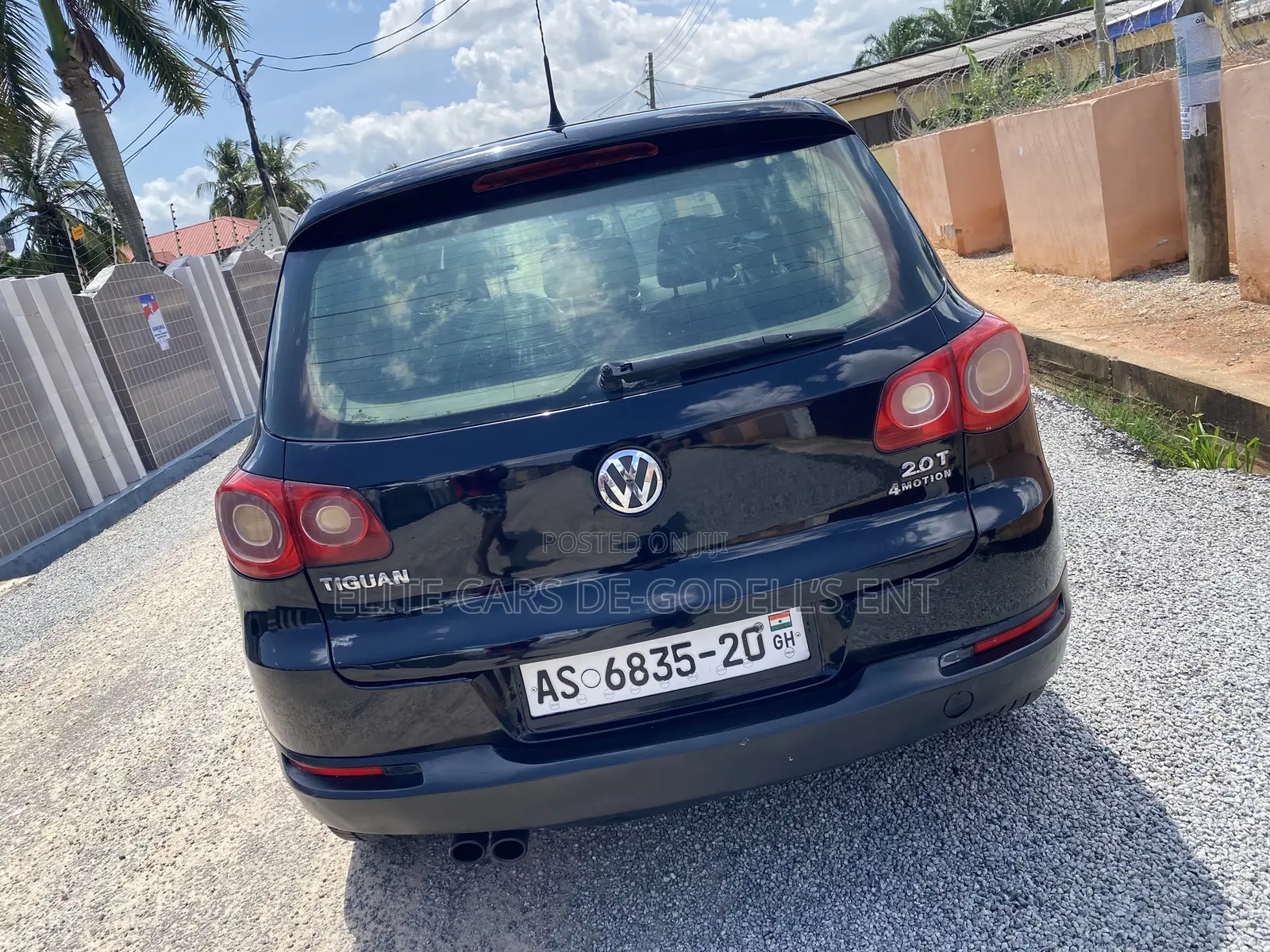 Volkswagen Tiguan SE 4Motion 2011 Black