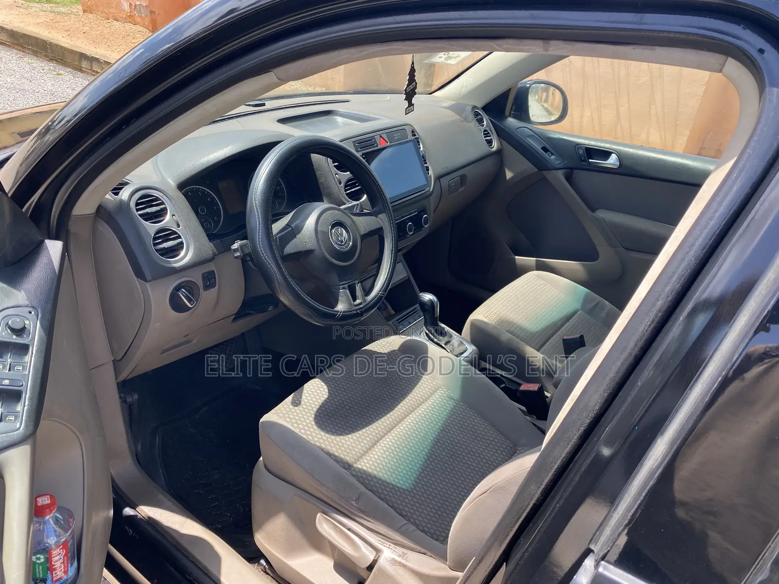Volkswagen Tiguan SE 4Motion 2011 Black