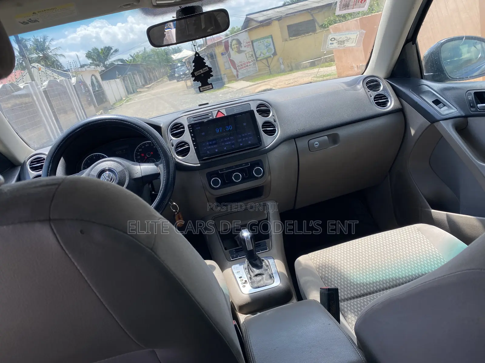 Volkswagen Tiguan SE 4Motion 2011 Black