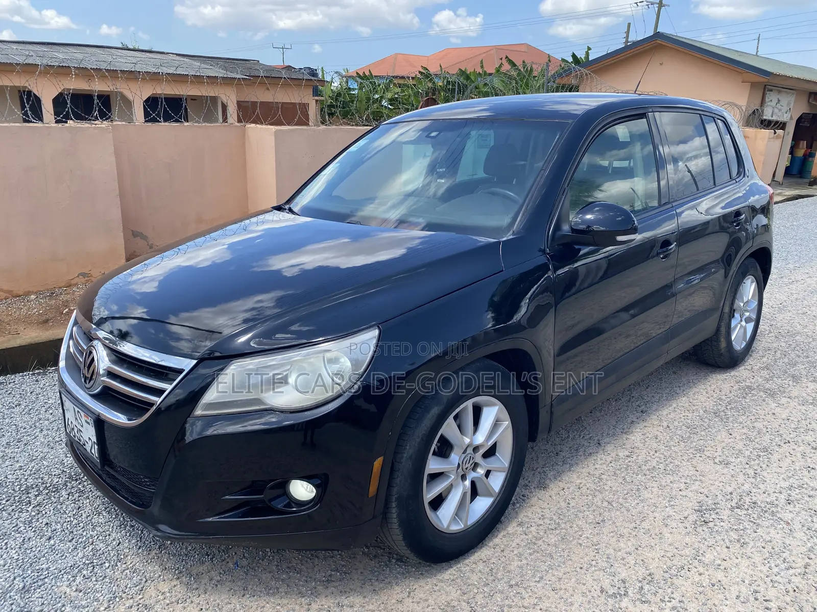 Volkswagen Tiguan SE 4Motion 2011 Black