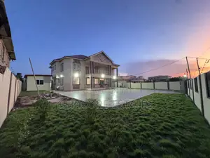 5bdrm House in School Junction, Adjiriganor for rent