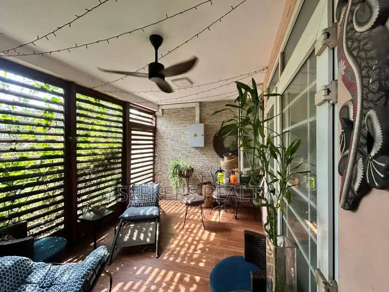 Furnished 3bdrm House in Seekers Realty, Coffee Shop Area for rent