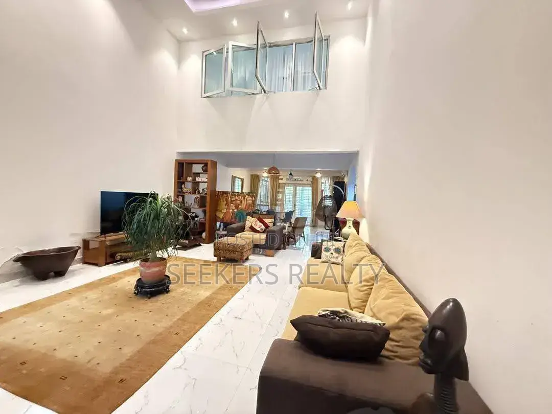 Furnished 3bdrm House in Seekers Realty, Coffee Shop Area for rent
