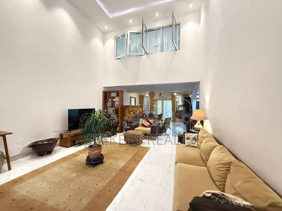 Furnished 3bdrm House in Seekers Realty, Coffee Shop Area for rent