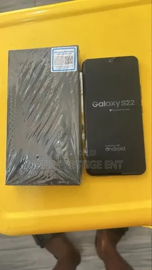 New Samsung Galaxy S22 5G 128 GB Black
