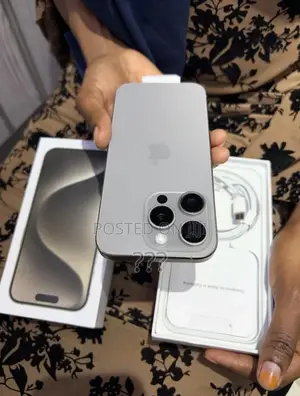 Apple iPhone 15 Pro Max 256 GB Silver