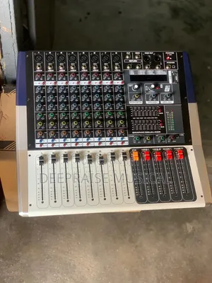 Yamaha 8 Channel Powered Mixer (Kv 8)