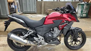 Honda CB 2019 Red
