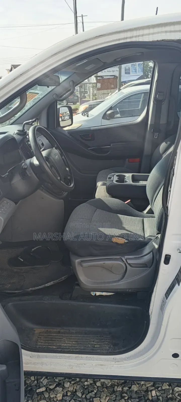 Hyundai H1 2.4 GLS 2012 White