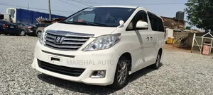 Toyota Alphard 2.4 Petrol FWD 2013 White