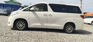 Toyota Alphard 2.4 Petrol FWD 2013 White
