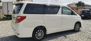 Toyota Alphard 2.4 Petrol FWD 2013 White