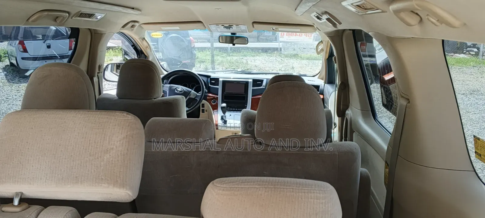 Toyota Alphard 2.4 Petrol FWD 2013 White