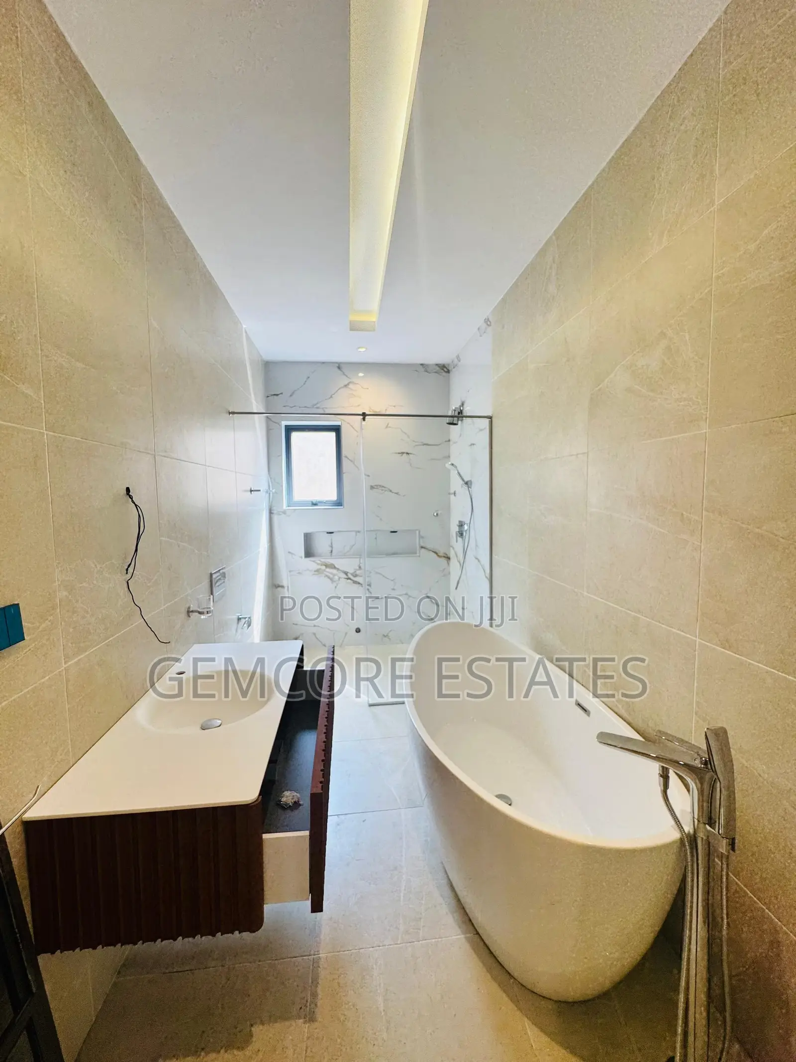 4bdrm House in East Legon Hills, Ashaley Botwe for rent