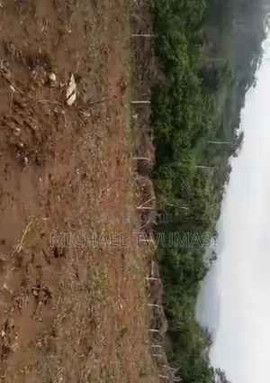 Registered Land for Sale: Aburi - Obosomase