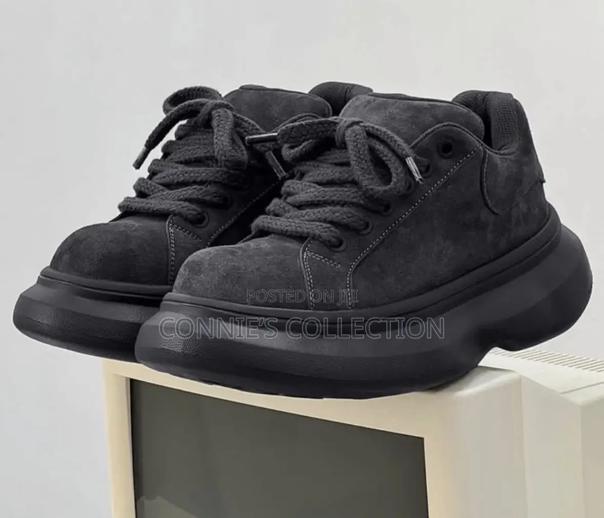 Black Leather Mirror Derby Shoe