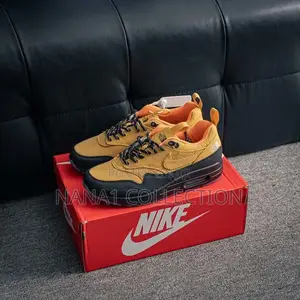 Nike X the Northface Plus Hiker Sneakers