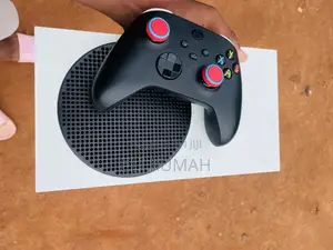 Xbox Series S 512gb and Games