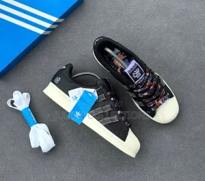 Adidas Superstar Core Black Cream