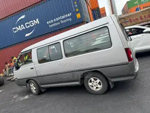 Hyundai H1 2005 Grey