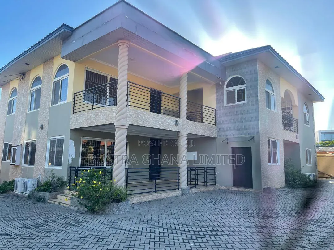 11bdrm House in Cantonment, US Embassy Area for rent