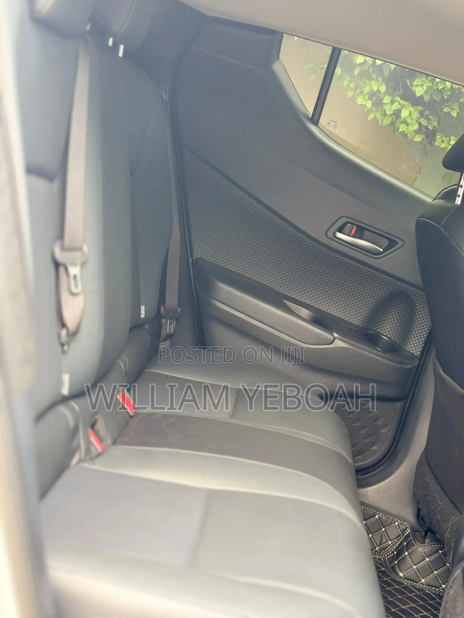 Toyota C-HR XLE 2021 White