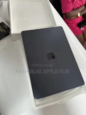 New Laptop Apple MacBook Air 2026 M5 16GB Apple M5 SSD 512GB