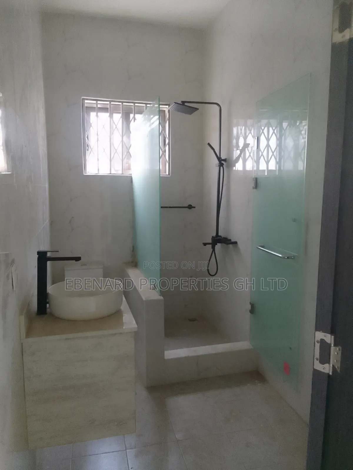 2bdrm Apartment in Ebenard Properties, Baatsona Total for rent