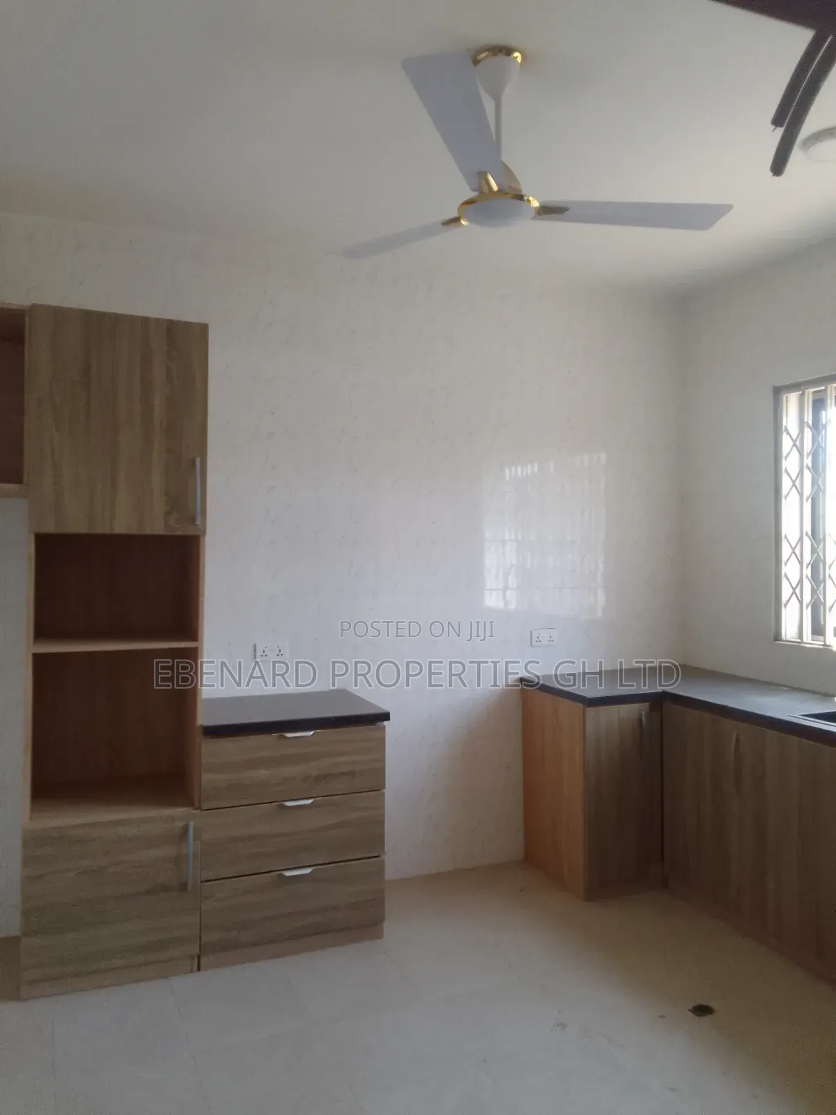 2bdrm Apartment in Ebenard Properties, Baatsona Total for rent