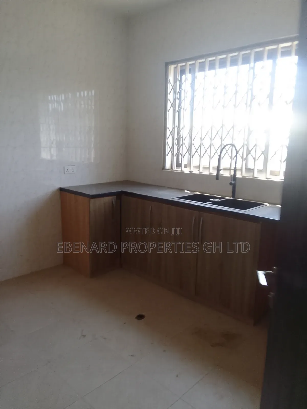 2bdrm Apartment in Ebenard Properties, Baatsona Total for rent