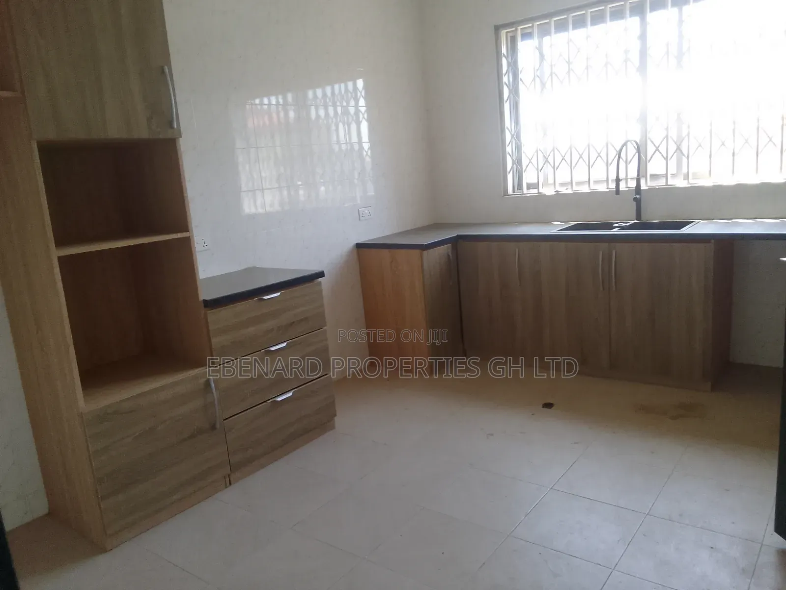 2bdrm Apartment in Ebenard Properties, Baatsona Total for rent