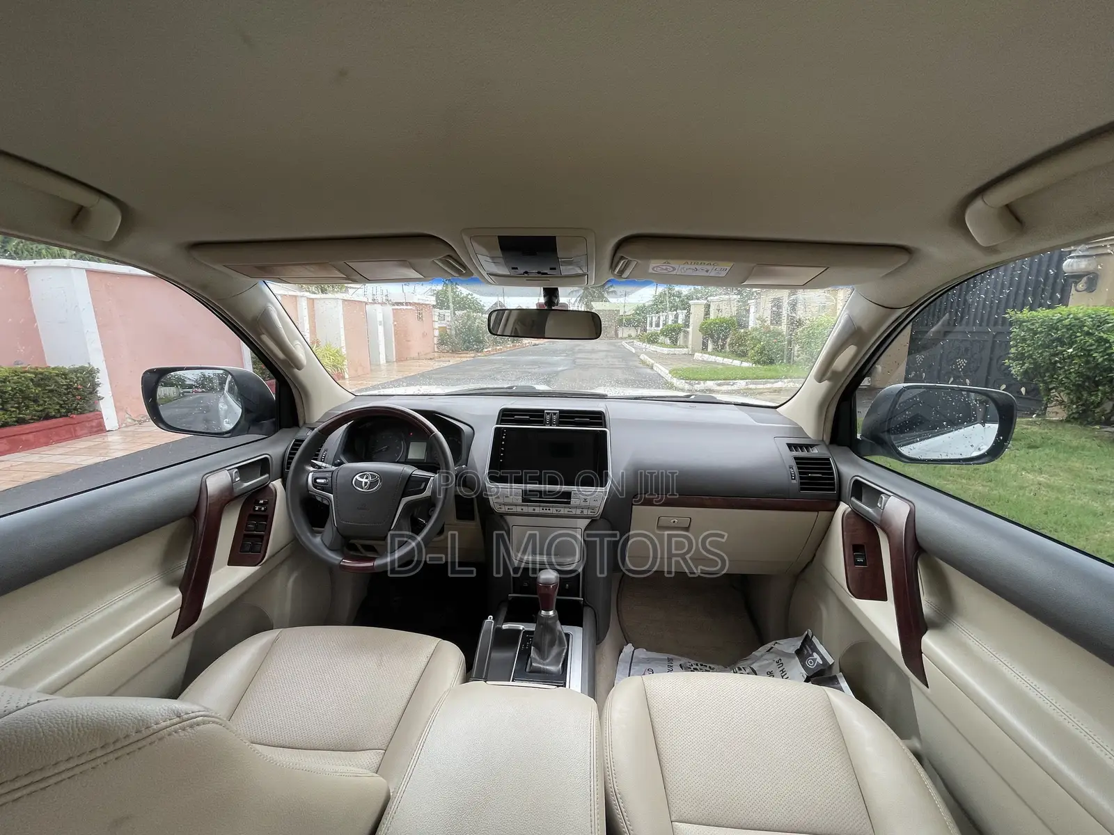 Toyota Land Cruiser Prado 2.7 2019 White