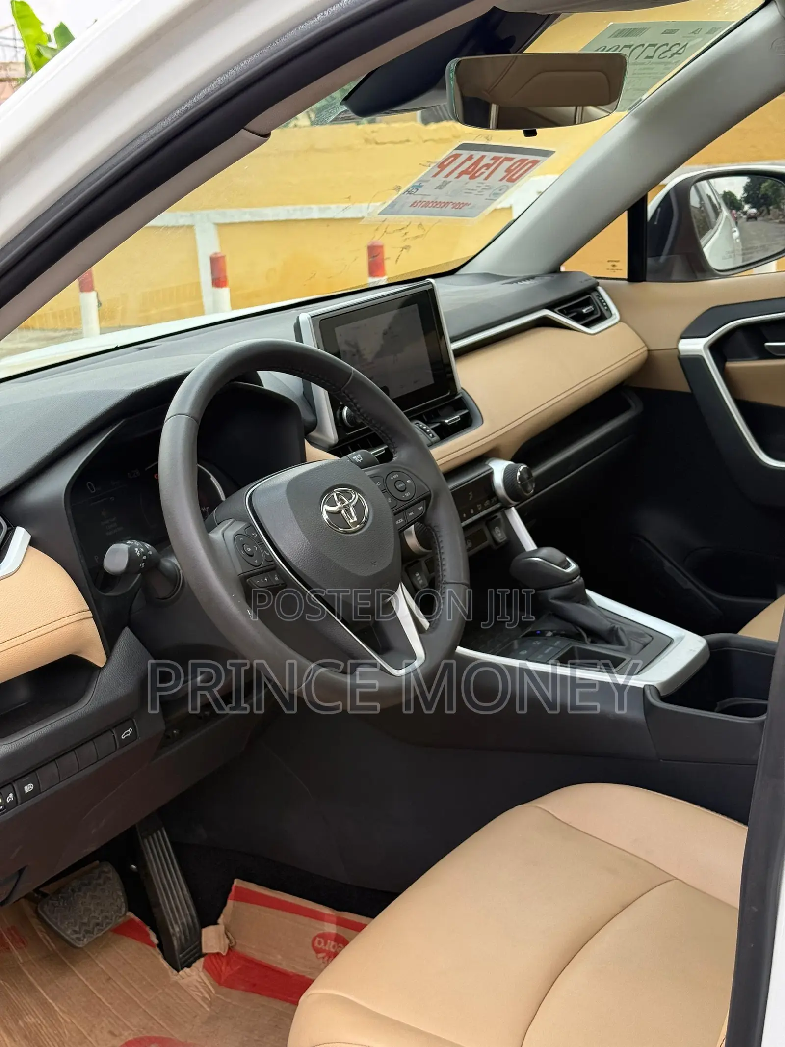 Toyota RAV4 2023 White