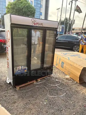Pearl 950l Display Freezer Maximum Storage, Maximum Visibility