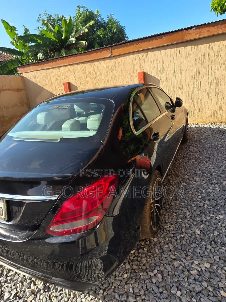 Mercedes-Benz C300 2016 Black