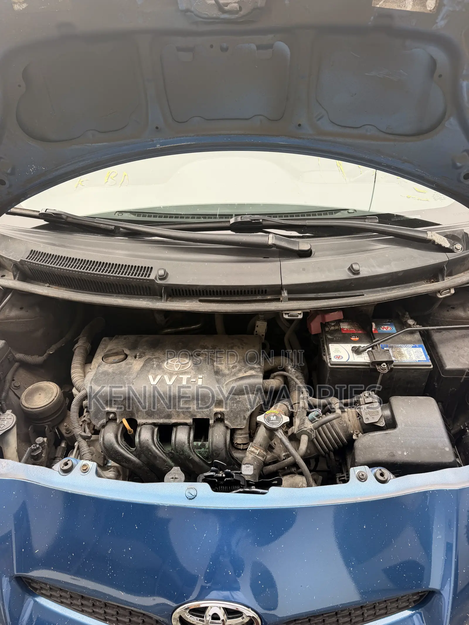 Toyota Yaris Base Hatchback 5dr 2011 Blue
