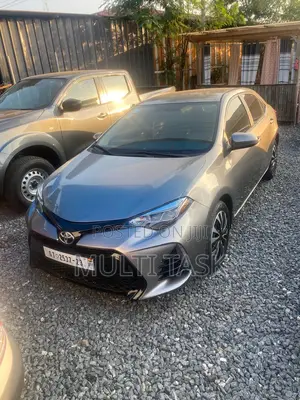 Toyota Corolla LE Premium 4dr Sedan (1.8L 4cyl CVT) 2016 Gray