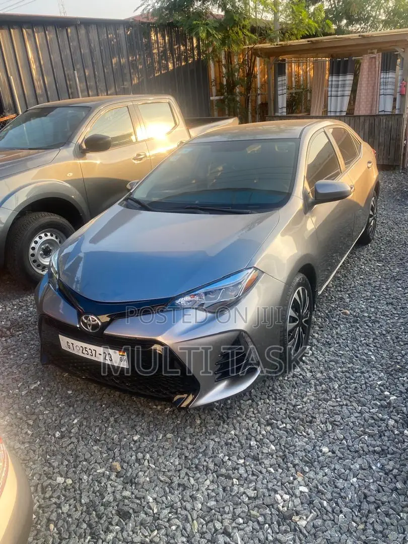 Toyota Corolla LE Premium 4dr Sedan (1.8L 4cyl CVT) 2016 Gray